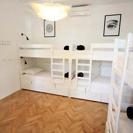 Vandrarhem The Zadar