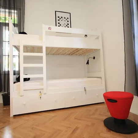 Hostel The *